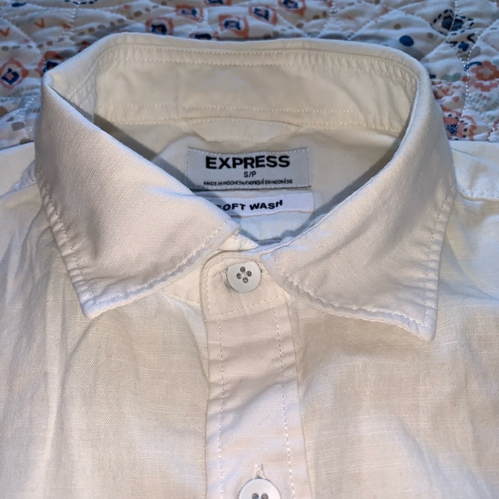 Button up - Picture 2 of 3